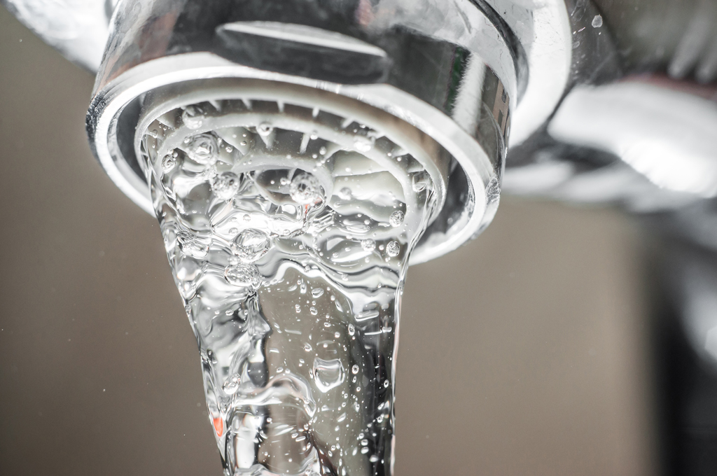 Call A Plumber To Replace Your Faucet Aerator | Las Vegas, NV